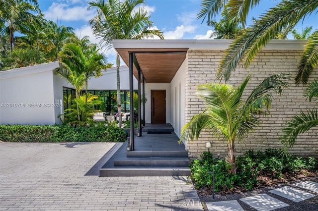 5225 La Gorce Dr, Miami Beach, FL 33140