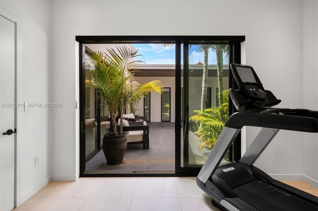 5225 La Gorce Dr, Miami Beach, FL 33140