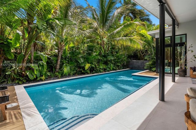 5225 La Gorce Dr, Miami Beach, FL 33140