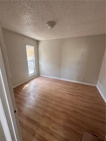 9516 Manning Avenue, Kansas City, MO 64134