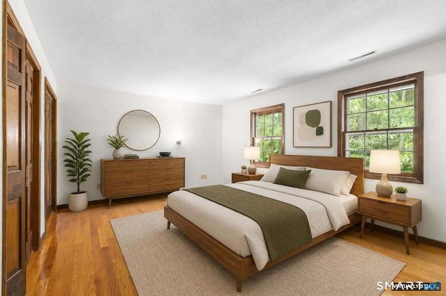 34 Ox Bow Lane, Woodbridge, CT 06525
