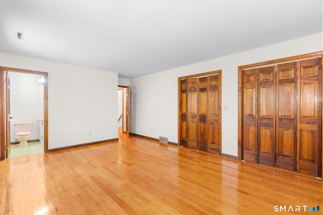 34 Ox Bow Lane, Woodbridge, CT 06525