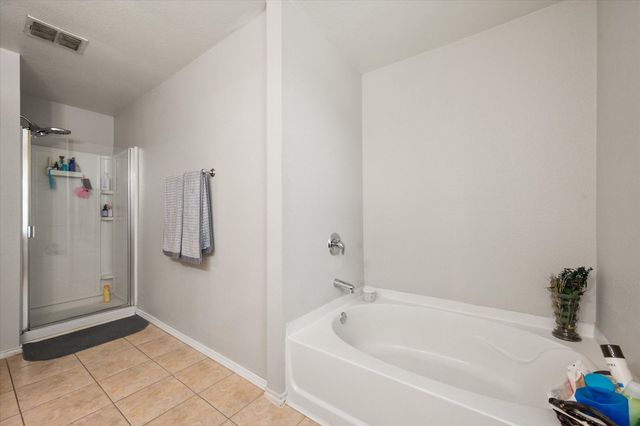 517 Zachum Drive, Arlington, TX 76002