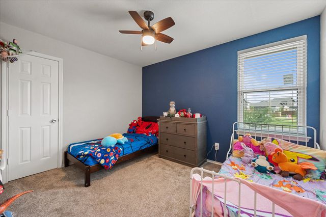 517 Zachum Drive, Arlington, TX 76002