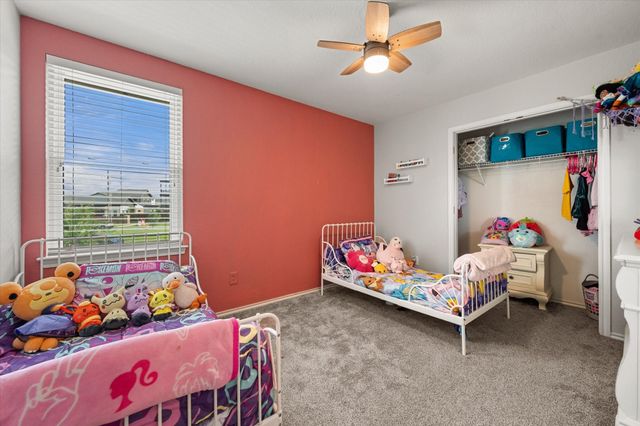 517 Zachum Drive, Arlington, TX 76002