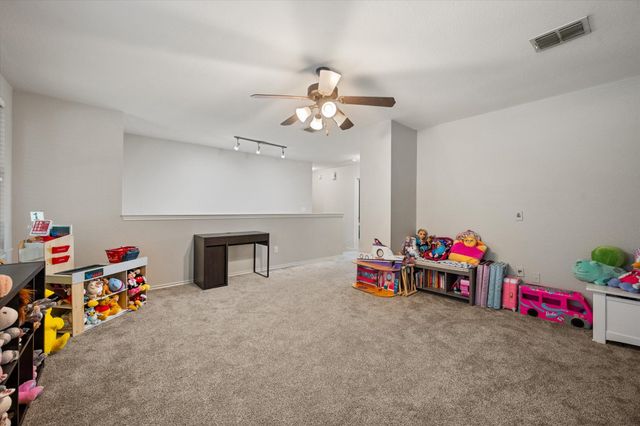 517 Zachum Drive, Arlington, TX 76002