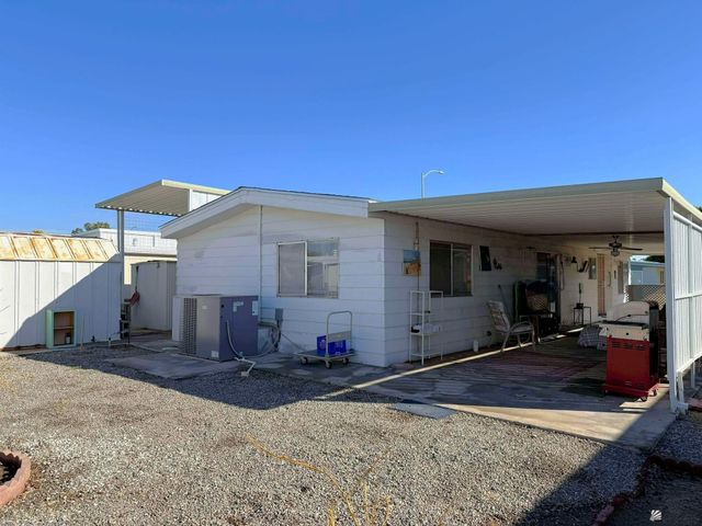 2042 S Coyote Ave, Yuma, AZ 85364