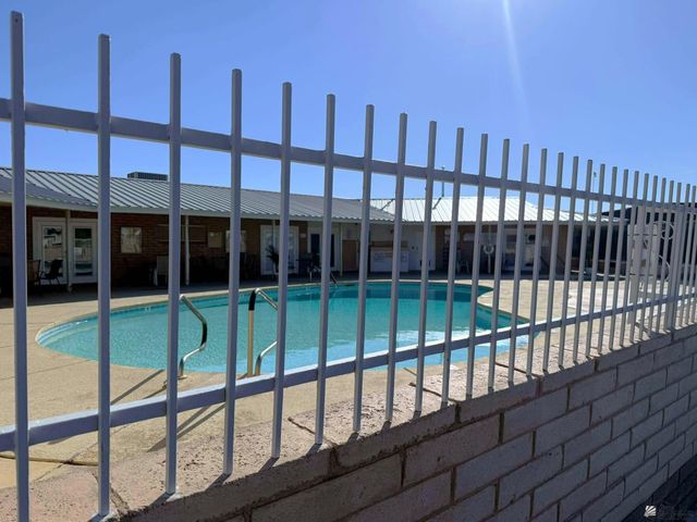 2042 S Coyote Ave, Yuma, AZ 85364