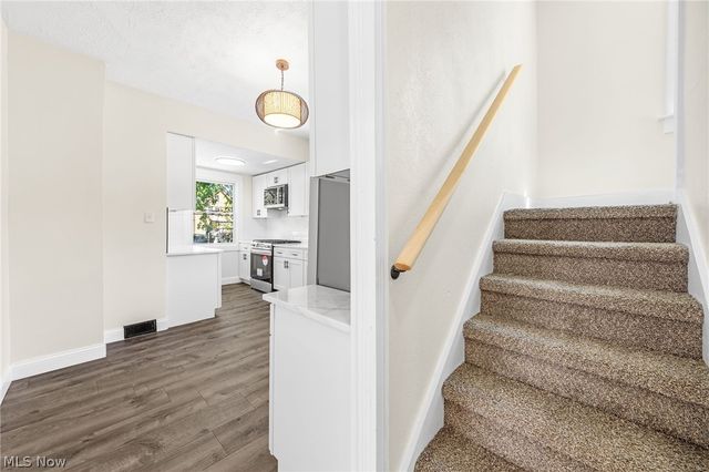 3101 W 101st Street, Cleveland, OH 44111
