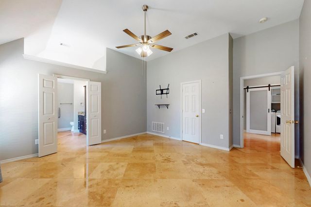 622 Meadowcrest Drive, Highland Village, TX 75077