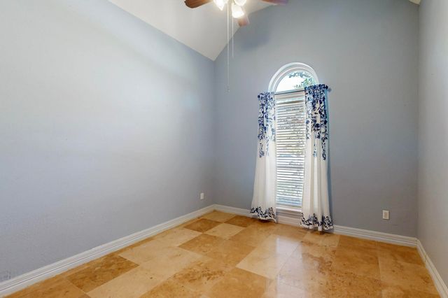 622 Meadowcrest Drive, Highland Village, TX 75077