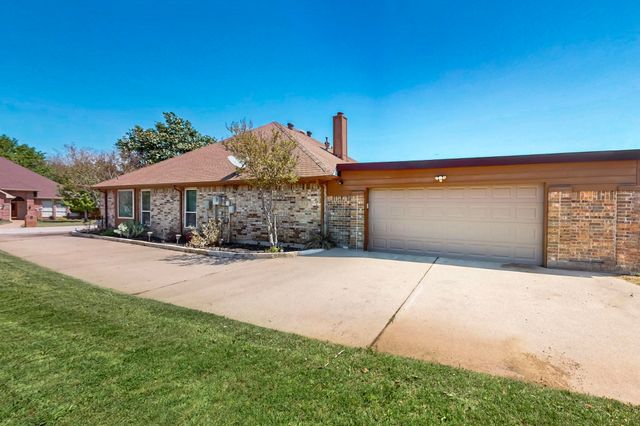 622 Meadowcrest Drive, Highland Village, TX 75077