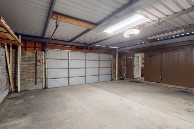 622 Meadowcrest Drive, Highland Village, TX 75077
