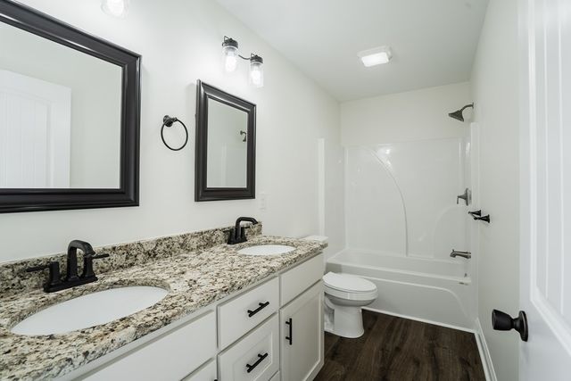 111 Arthur Street, Dalton, GA 30721