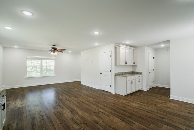 111 Arthur Street, Dalton, GA 30721