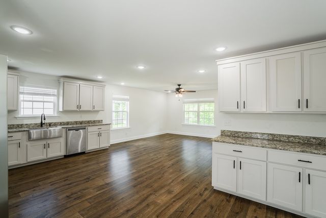 111 Arthur Street, Dalton, GA 30721