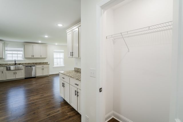 111 Arthur Street, Dalton, GA 30721