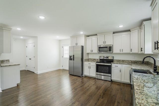 111 Arthur Street, Dalton, GA 30721