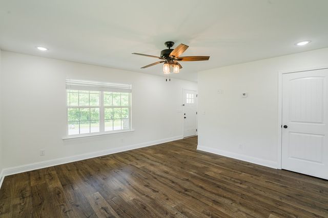 111 Arthur Street, Dalton, GA 30721