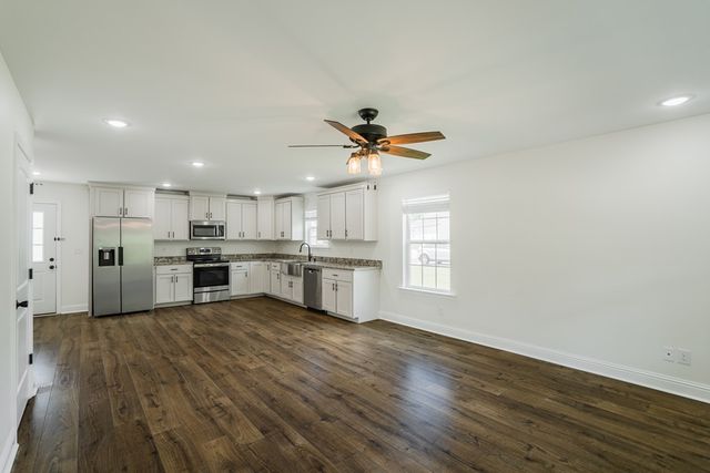 111 Arthur Street, Dalton, GA 30721