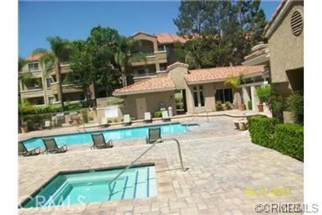 1020 Vista Del Cerro 305, Corona, CA 92879