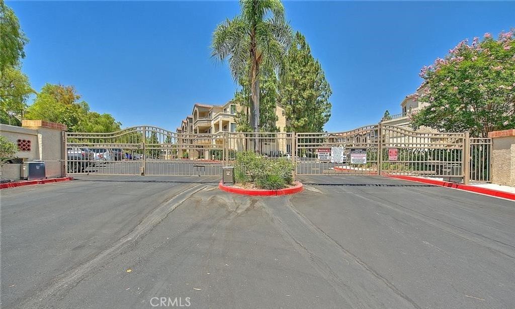 1020 Vista Del Cerro 305, Corona, CA 92879