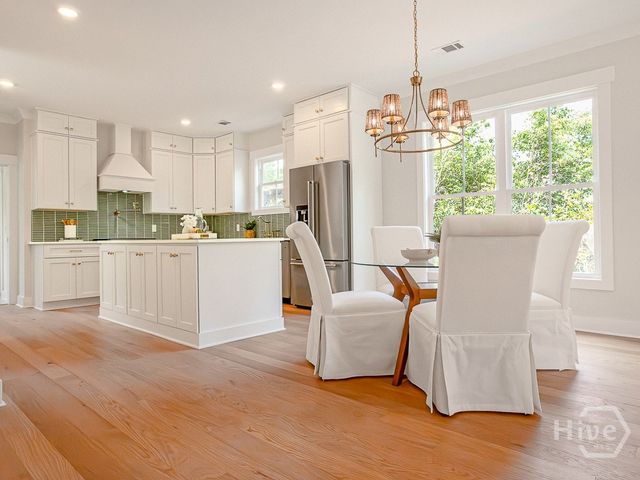 807 E 36th Street, Savannah, GA 31401