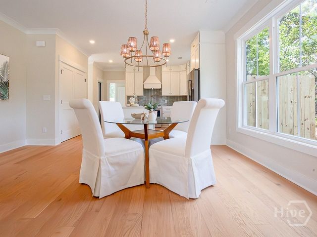 807 E 36th Street, Savannah, GA 31401