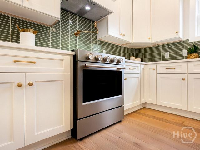 807 E 36th Street, Savannah, GA 31401