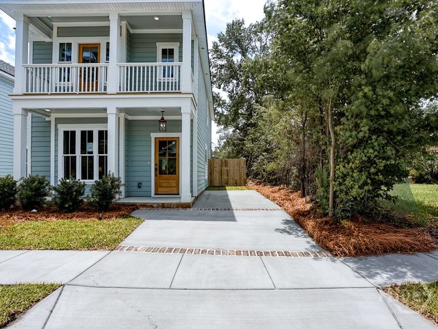 807 E 36th Street, Savannah, GA 31401