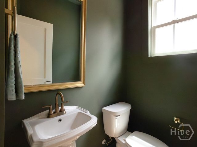 807 E 36th Street, Savannah, GA 31401