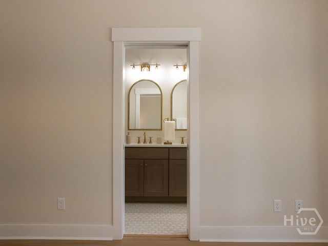 807 E 36th Street, Savannah, GA 31401