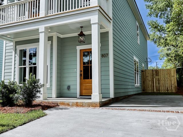 807 E 36th Street, Savannah, GA 31401