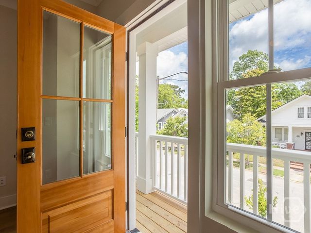 807 E 36th Street, Savannah, GA 31401
