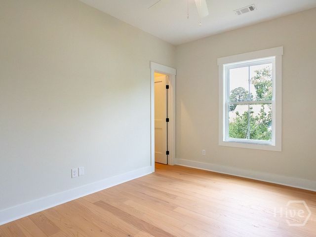 807 E 36th Street, Savannah, GA 31401