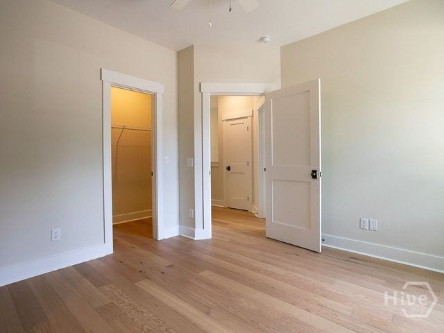 807 E 36th Street, Savannah, GA 31401