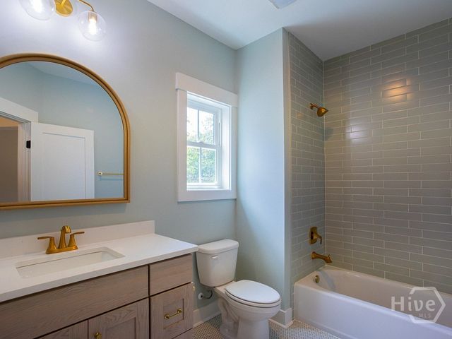 807 E 36th Street, Savannah, GA 31401