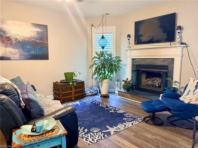 2305 Beach Haven Dr Apt 103, Virginia Beach, VA 23451