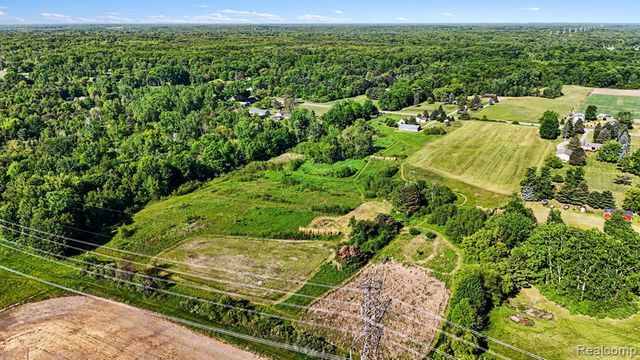 13408 N Belsay Road, Millington, MI 48746