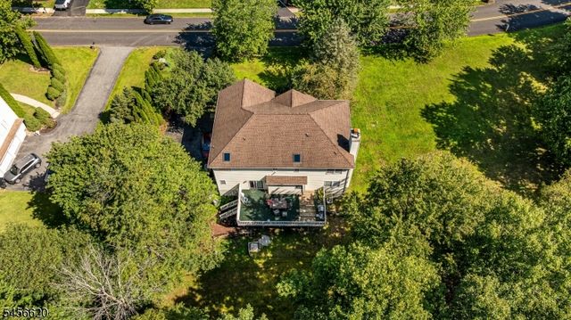24 Swan Ln, Jefferson Twp., NJ 07849