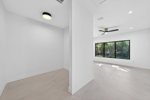 1004 Avon Road, West Palm Beach, FL 33401