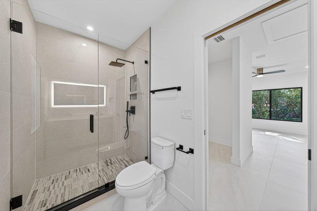 1004 Avon Road, West Palm Beach, FL 33401