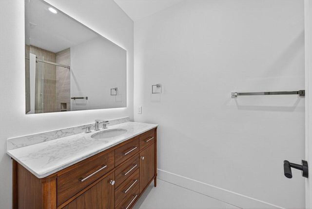 1004 Avon Road, West Palm Beach, FL 33401