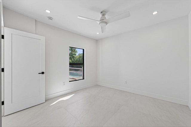 1004 Avon Road, West Palm Beach, FL 33401