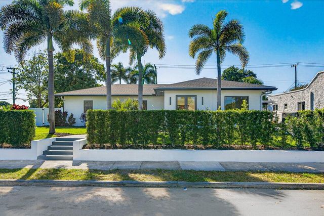1004 Avon Road, West Palm Beach, FL 33401