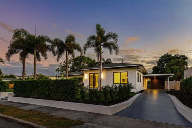 1004 Avon Road, West Palm Beach, FL 33401