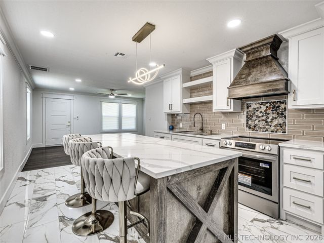 3150 E Woodrow Street, Tulsa, OK 74110