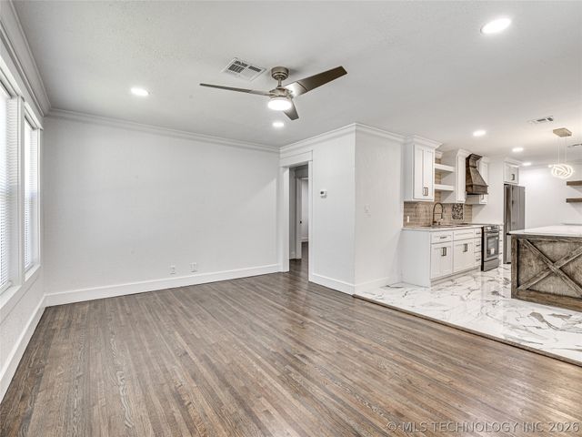 3150 E Woodrow Street, Tulsa, OK 74110