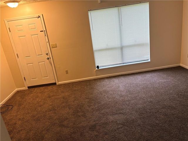 165 Hunters Lane B, Fayetteville, GA 30215