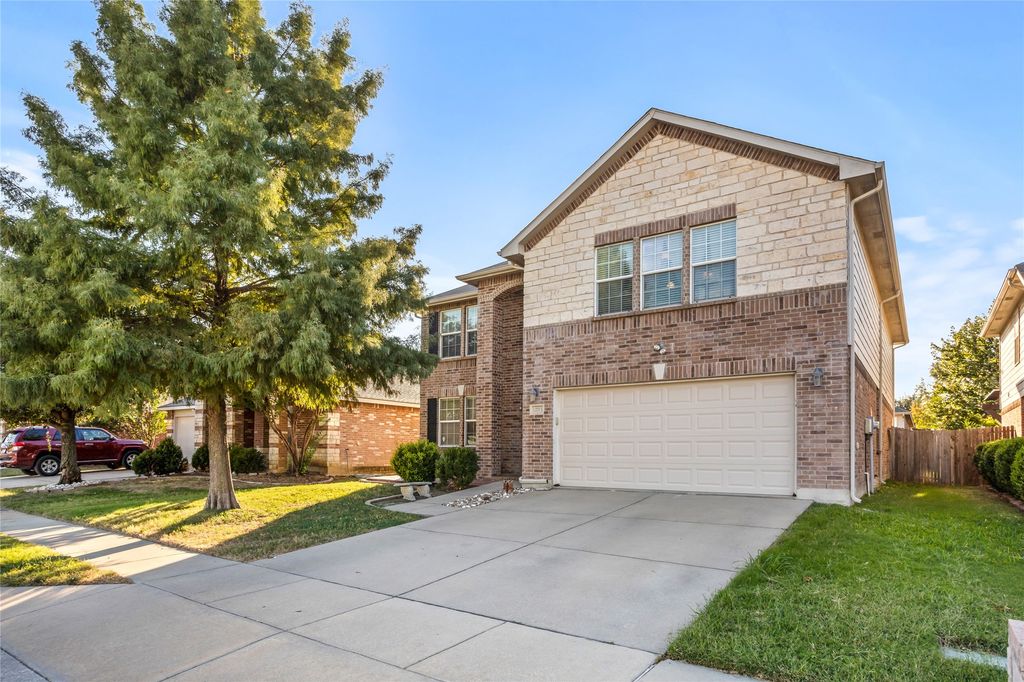 12713 Mourning Dove Lane, Fort Worth, TX 76244